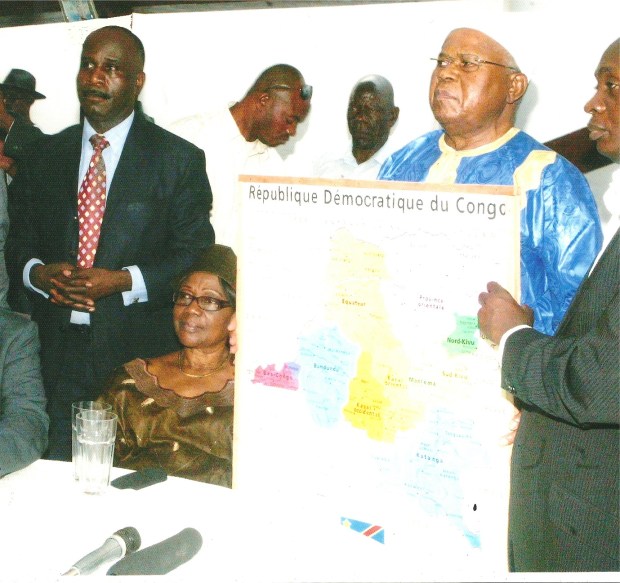 Tshisekedi investi candidat de 80 partis de l opposition politique. A coté,Diomi moderateur de la plateforme USA