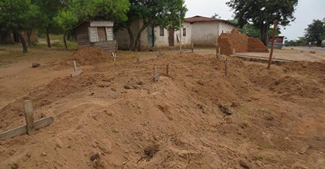 FOSSE COMMUNE DE MALUKU